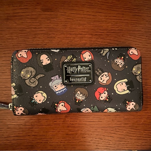 Loungefly Handbags - NWOT Loungefly Harry Potter Chibi Character Print Wallet